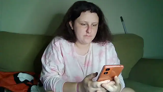 Snapshot of tvshtvsh24 chatting on February 2025 12:39:01 PM tvshtvsh24 online show from February 2025 12:39:01 PM