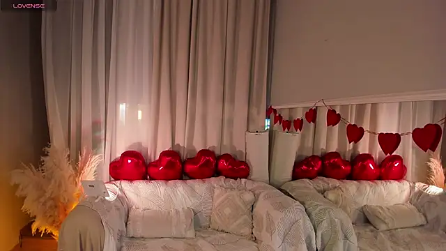  Rose Charming  online show from February 2025 05:37:02 AM