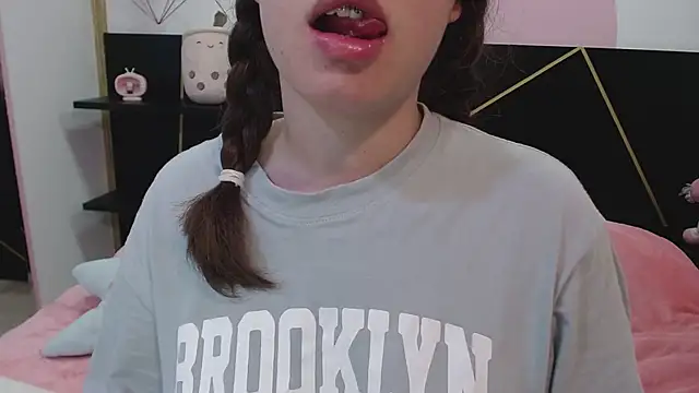 DanniAbbey online show from February 2025 02:33:01 PM