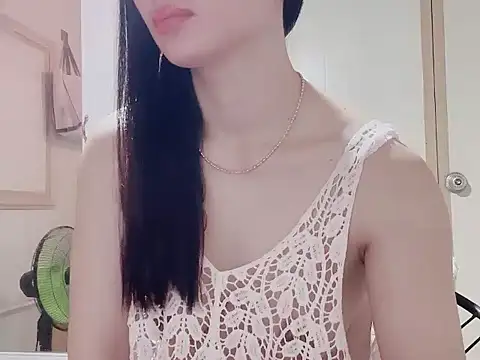 LinhChi 9x online show from November 2025 11:25:02 PM