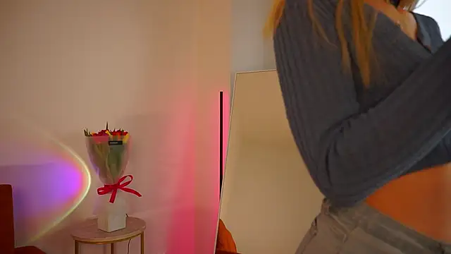 Snapshot of MickeyMyers chatting on March 2025 11:25:02 AM MickeyMyers online show from March 2025 11:25:02 AM