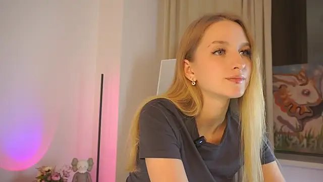 Snapshot of MickeyMyers chatting on March 2025 03:28:01 PM MickeyMyers online show from March 2025 03:28:01 PM