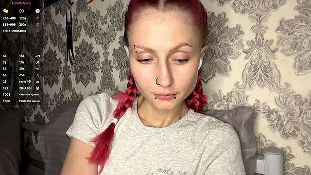 MarthaGees online show from December 2025 06:35:02 PM