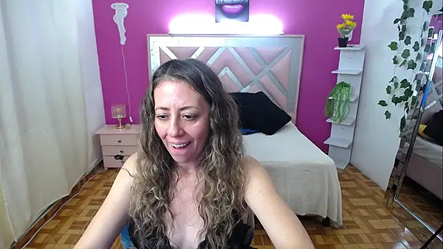 miss hanna07 online show from March 2025 06:37:01 PM