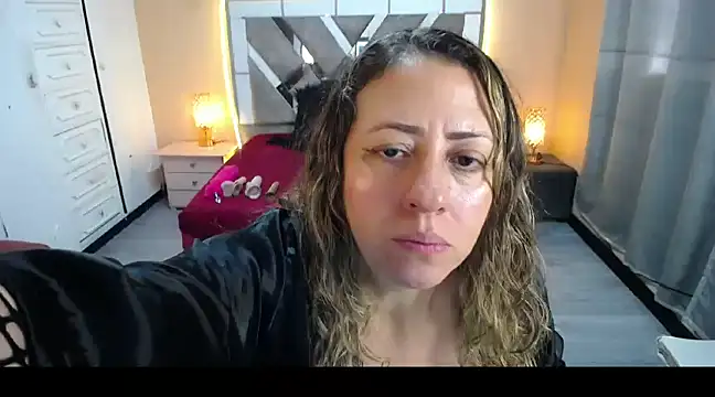 miss hanna07 online show from March 2025 01:08:01 PM