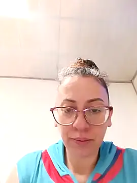 miss hanna07 online show from April 2026 03:39:01 PM