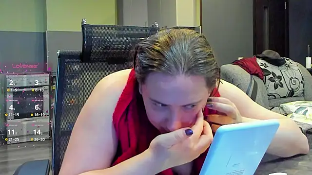 Snapshot of 1lindsey1 chatting on October 2025 06:37:01 PM 1lindsey1 online show from October 2025 06:37:01 PM