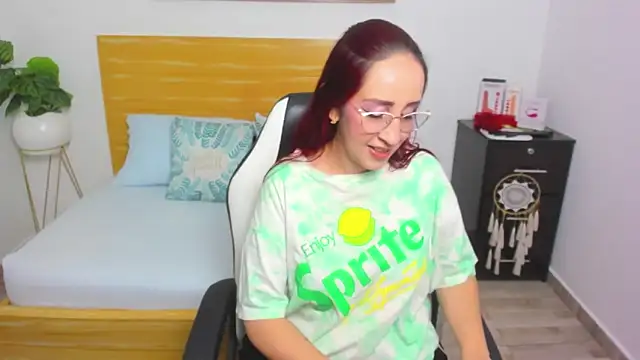 Snapshot of jadde13_ chatting on March 2025 07:21:02 PM jadde13 online show from March 2025 07:21:02 PM