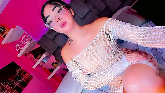 Snapshot of Saamanthaa11 chatting on March 2026 04:58:01 AM Saamanthaa11 online show from March 2026 04:58:01 AM