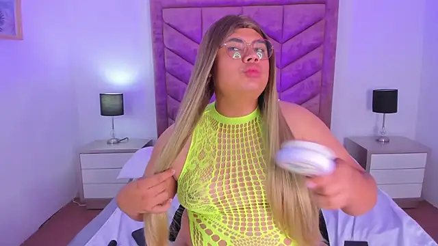 Snapshot of Tom_Silver__ chatting on February 2025 01:43:01 AM Tom Silver online show from February 2025 01:43:01 AM