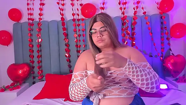 Snapshot of Tom_Silver__ chatting on February 2025 06:15:02 PM Tom Silver online show from February 2025 06:15:02 PM