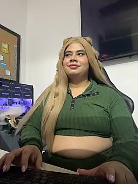 Snapshot of Tom_Silver__ chatting on October 2025 06:10:02 AM Tom Silver online show from October 2025 06:10:02 AM