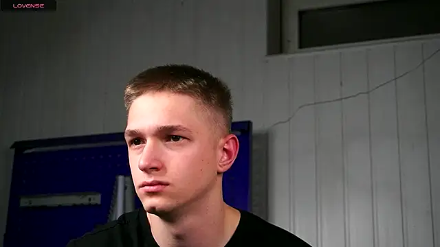 dustyn fox online show from November 2025 03:01:02 PM