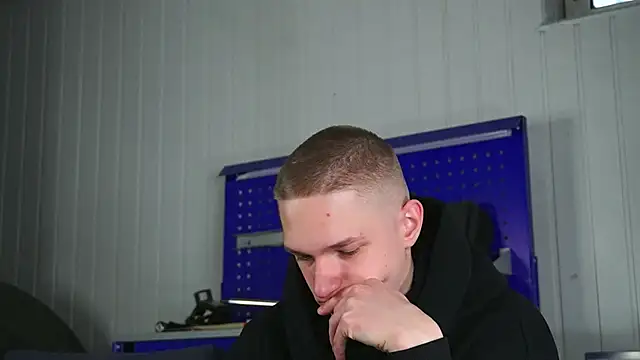 dustyn fox online show from March 2026 07:10:01 AM