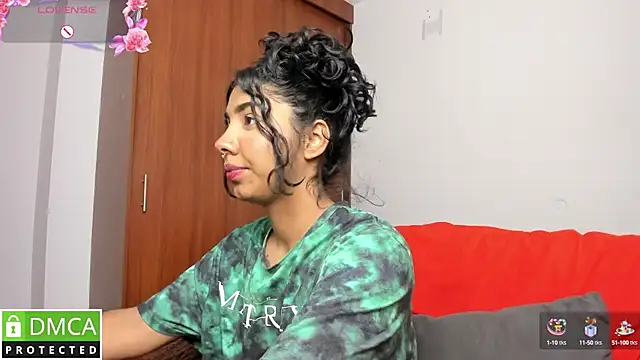 Snapshot of jasmine_bunny_ chatting on February 2025 08:44:02 PM jasmine bunny  online show from February 2025 08:44:02 PM