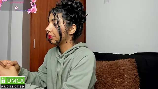 Snapshot of jasmine_bunny_ chatting on February 2025 11:13:01 AM jasmine bunny  online show from February 2025 11:13:01 AM