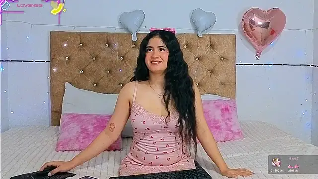 Snapshot of amy_cute41 chatting on May 2026 01:32:02 AM amy cute41 online show from May 2026 01:32:02 AM