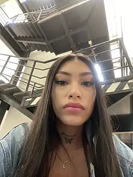 Effy Bonny online show from February 2025 05:32:02 PM