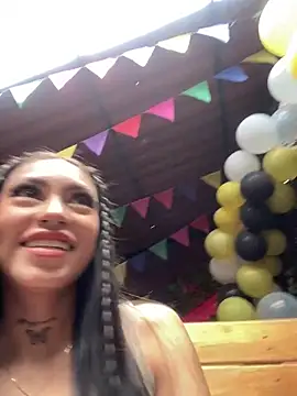 Effy Bonny online show from March 2025 05:47:01 PM