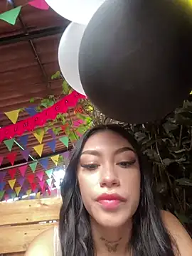 Effy Bonny online show from March 2025 06:33:01 PM