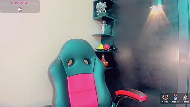 Kendall hornyy online show from February 2025 07:32:02 PM