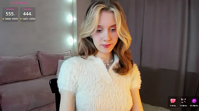 Snapshot of Dearly_Emily chatting on March 2025 08:15:02 AM Dearly Emily online show from March 2025 08:15:02 AM
