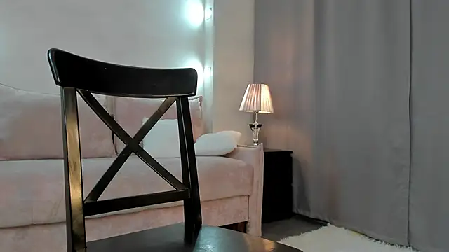 Snapshot of Dearly_Emily chatting on March 2025 02:22:01 PM Dearly Emily online show from March 2025 02:22:01 PM