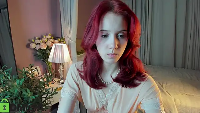 Snapshot of Dearly_Emily chatting on November 2025 05:17:01 PM Dearly Emily online show from November 2025 05:17:01 PM