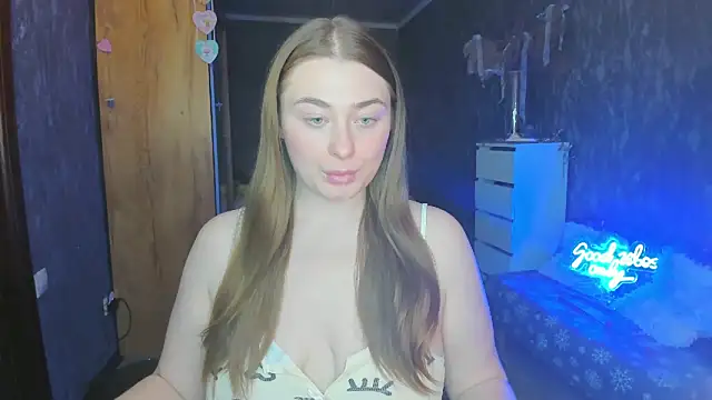 Snapshot of Demure_Smile chatting on February 2025 01:19:02 PM Demure Smile online show from February 2025 01:19:02 PM