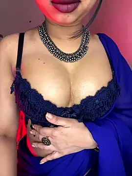 Snapshot of Hot-sexy222 chatting on January 2026 01:52:01 AM Hot-sexy222 online show from January 2026 01:52:01 AM