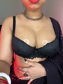 Snapshot of Hot-sexy222 chatting on April 2026 01:45:01 AM Hot-sexy222 online show from April 2026 01:45:01 AM