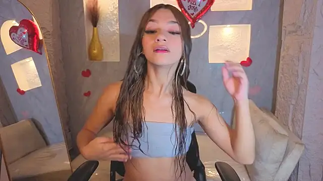 Snapshot of Laurita_b chatting on March 2026 07:53:01 PM Laurita b online show from March 2026 07:53:01 PM