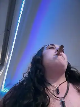 ThicBunz online show from February 2026 11:00:01 PM