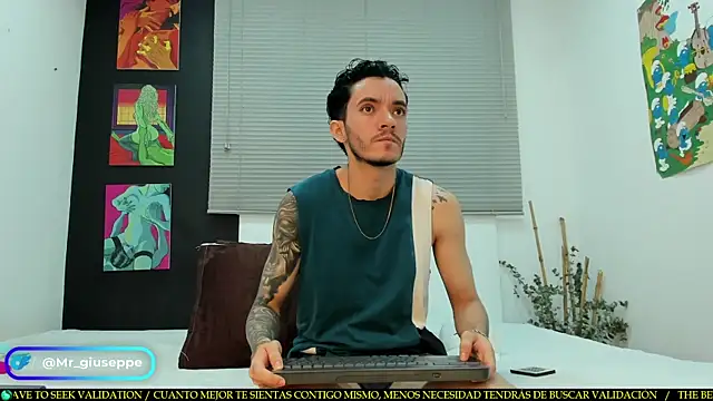Tylergiuseppe  online show from February 2025 09:25:02 PM