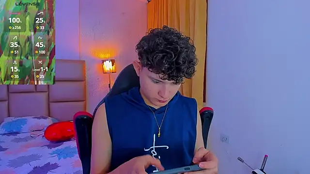 Snapshot of Nathan_Bluee chatting on March 2025 01:28:01 PM Nathan Bluee online show from March 2025 01:28:01 PM