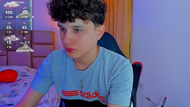 Snapshot of Nathan_Bluee chatting on March 2025 02:01:02 PM Nathan Bluee online show from March 2025 02:01:02 PM