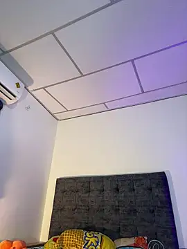 Nathan Bluee online show from November 2025 04:06:02 PM