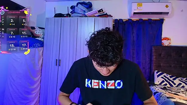 Snapshot of Nathan_Bluee chatting on February 2026 04:07:02 PM Nathan Bluee online show from February 2026 04:07:02 PM