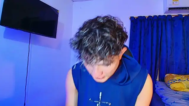 Snapshot of Nathan_Bluee chatting on March 2026 05:19:02 PM Nathan Bluee online show from March 2026 05:19:02 PM