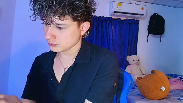 Snapshot of Nathan_Bluee chatting on March 2026 05:12:02 PM Nathan Bluee online show from March 2026 05:12:02 PM