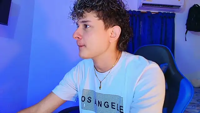 Snapshot of Nathan_Bluee chatting on March 2026 06:08:01 PM Nathan Bluee online show from March 2026 06:08:01 PM