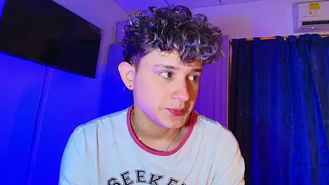 Snapshot of Nathan_Bluee chatting on April 2026 04:09:01 PM Nathan Bluee online show from April 2026 04:09:01 PM