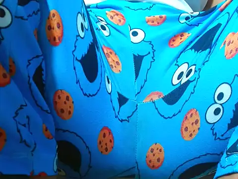 Snapshot of hornymilf_69xxx chatting on January 2025 03:28:02 PM hornymilf 69xxx online show from January 2025 03:28:02 PM