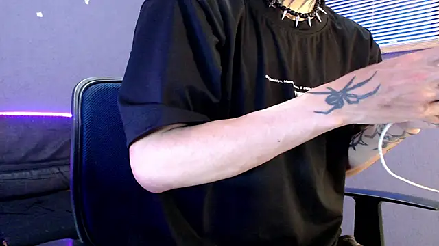 Andy bapho online show from October 2025 04:01:02 AM