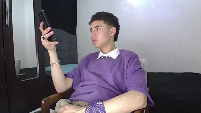 sexybat twink online show from January 2025 07:51:01 PM