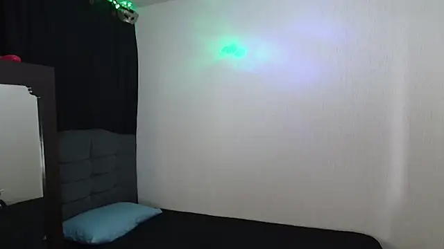 sexybat twink online show from February 2025 06:42:02 PM