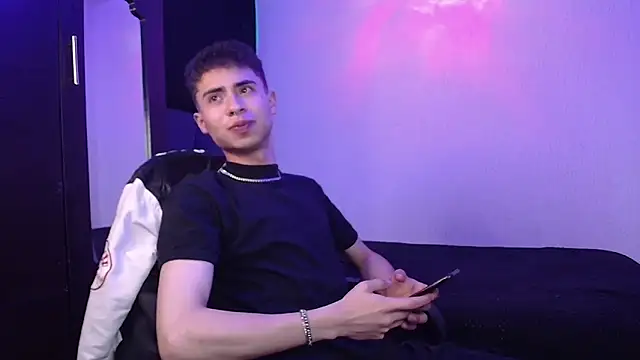 sexybat twink online show from February 2025 08:37:01 AM