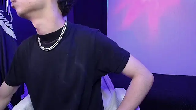 sexybat twink online show from February 2025 11:30:02 PM