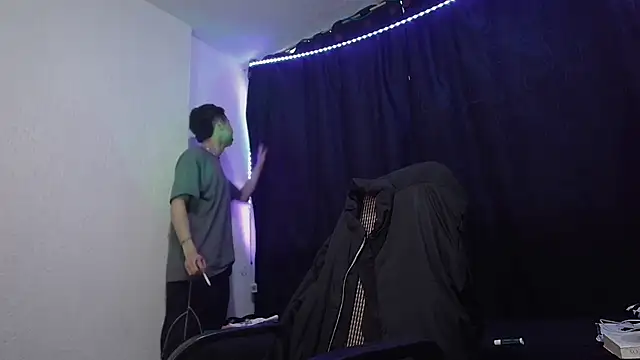 sexybat twink online show from March 2025 01:08:01 PM