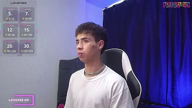 sexybat twink online show from October 2025 01:20:01 PM